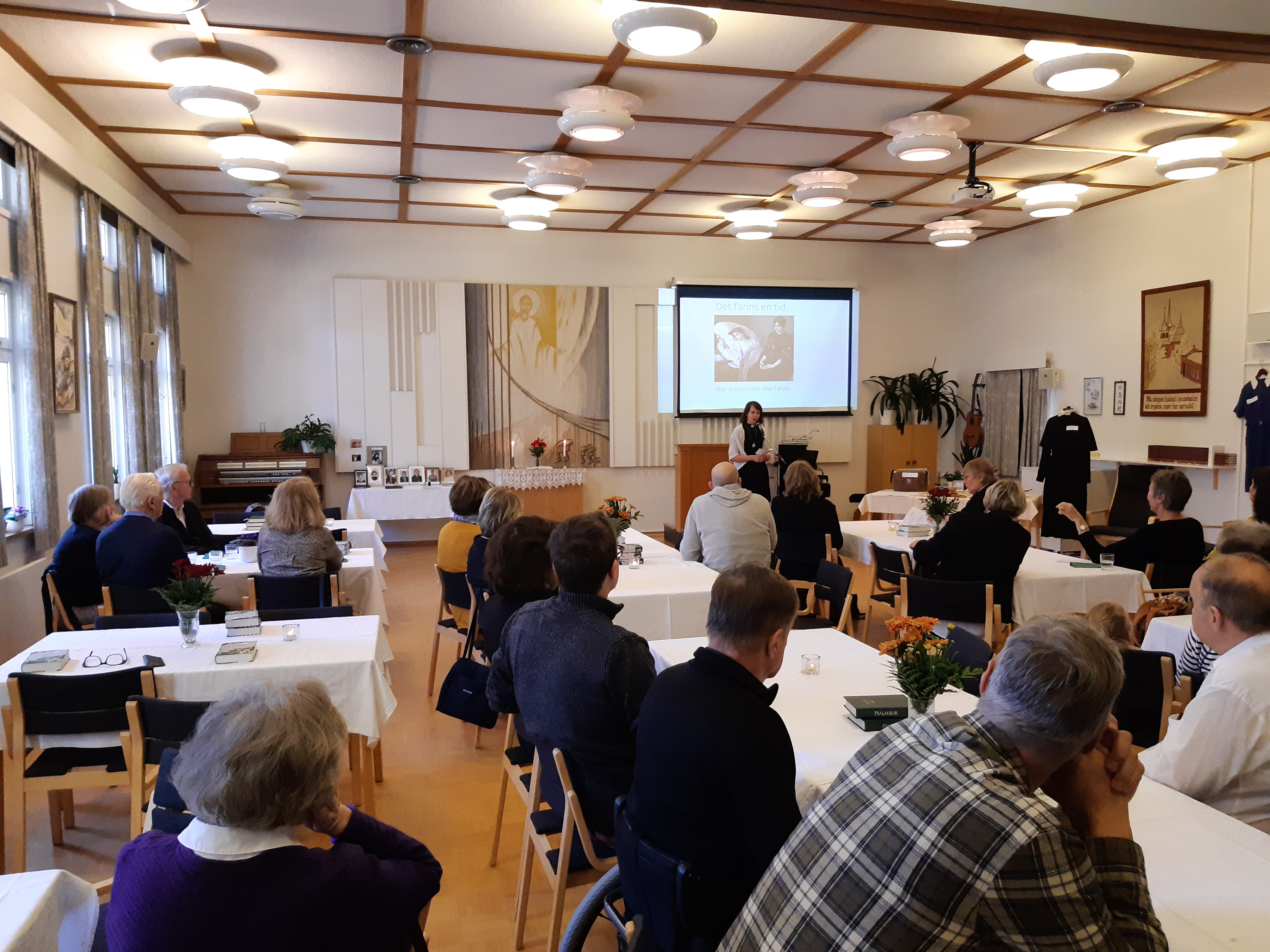 Åhörare i kristinestads församlingshem